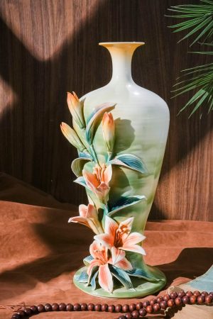 Lọ hoa Sắc Thắm Bốn Mùa