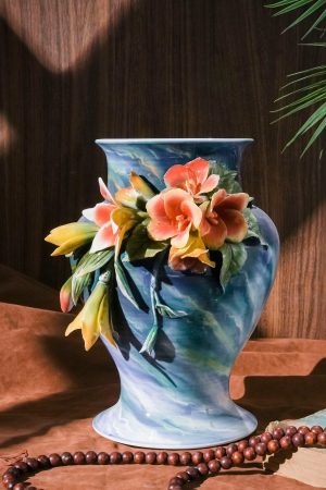 Bình hoa Sắc Thắm Bốn Mùa